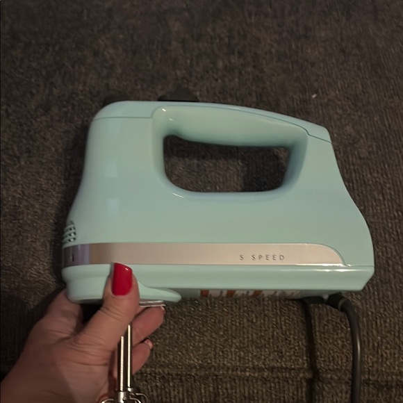 Kitchen Aid Mint Green 5-Speed Hand Mixer - Picture 3 of 6